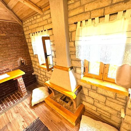 Villa Muzhaqi Nivice エクステリア 写真