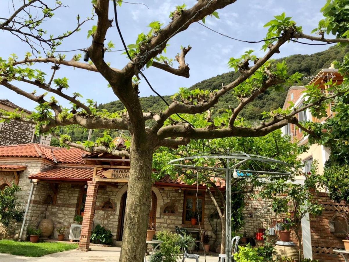 Villa Muzhaqi Nivice エクステリア 写真