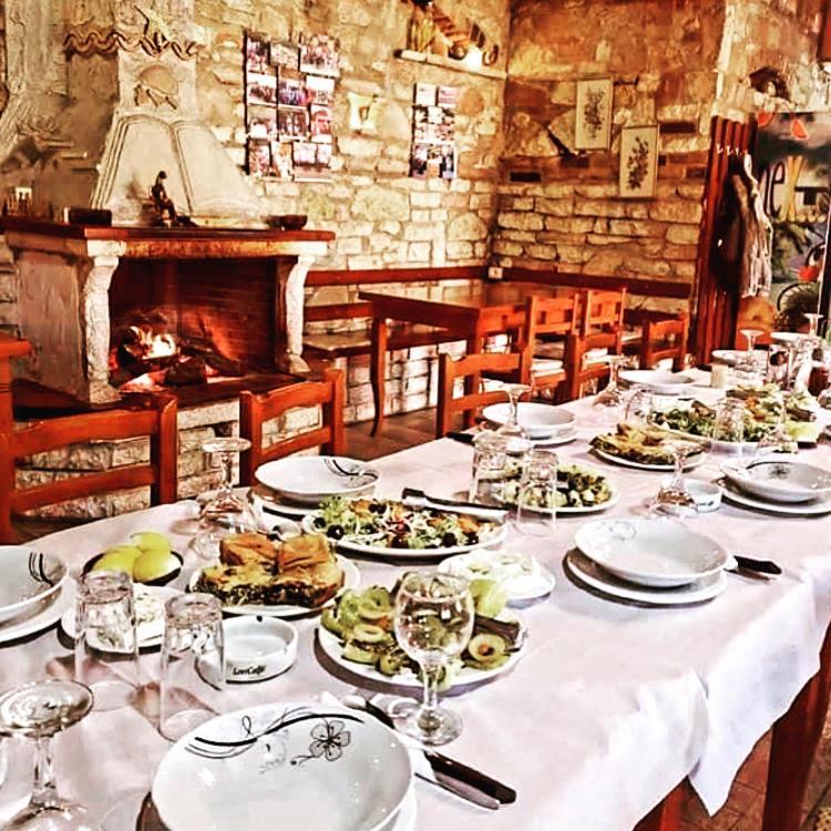 Villa Muzhaqi Nivice エクステリア 写真