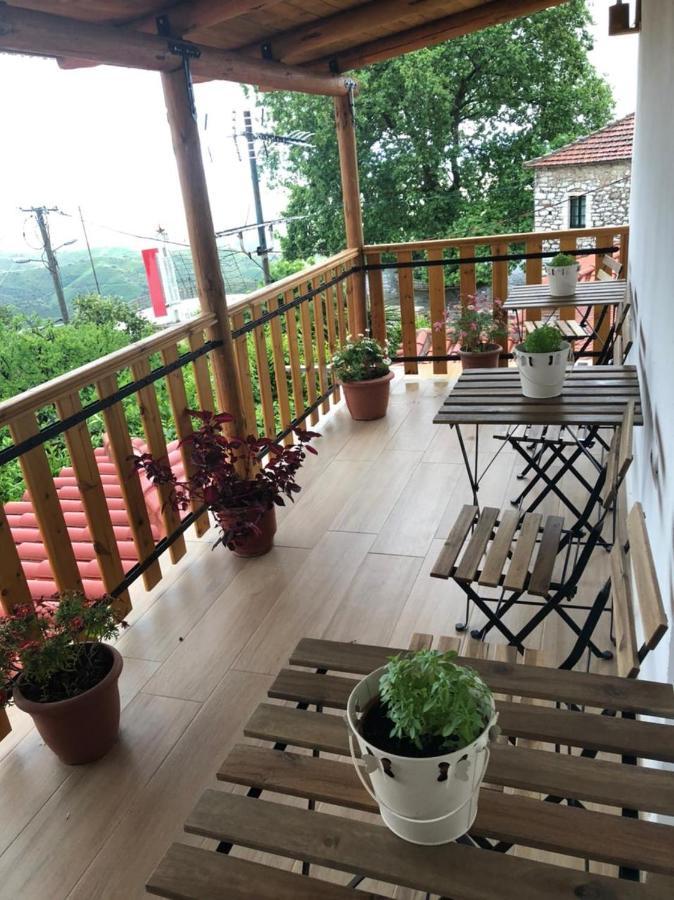 Villa Muzhaqi Nivice エクステリア 写真